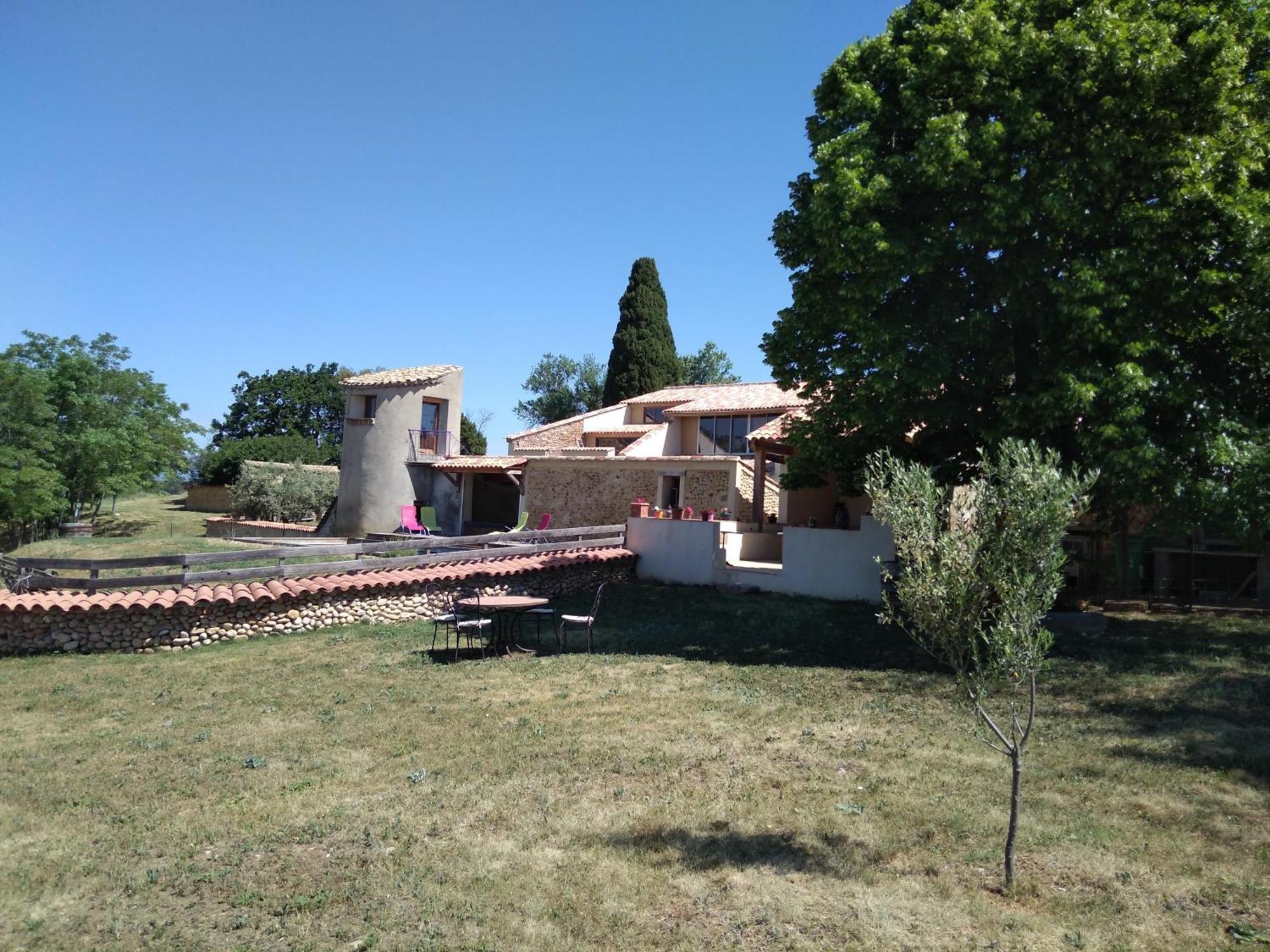 Chambre A La Ferme Au Milieu Des Lavandes Valensole Esterno foto